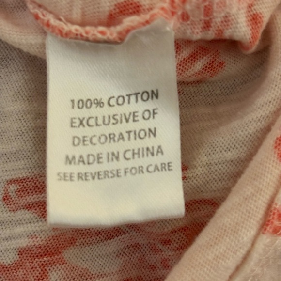 Pink Graphic T-Shirt with Red Crab Pattern - Picture 3 of 8